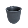 Creuset avec bec verseur pour four de coulée basculant